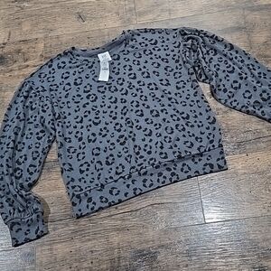 🔥 NWT Girls Sweater sz xl